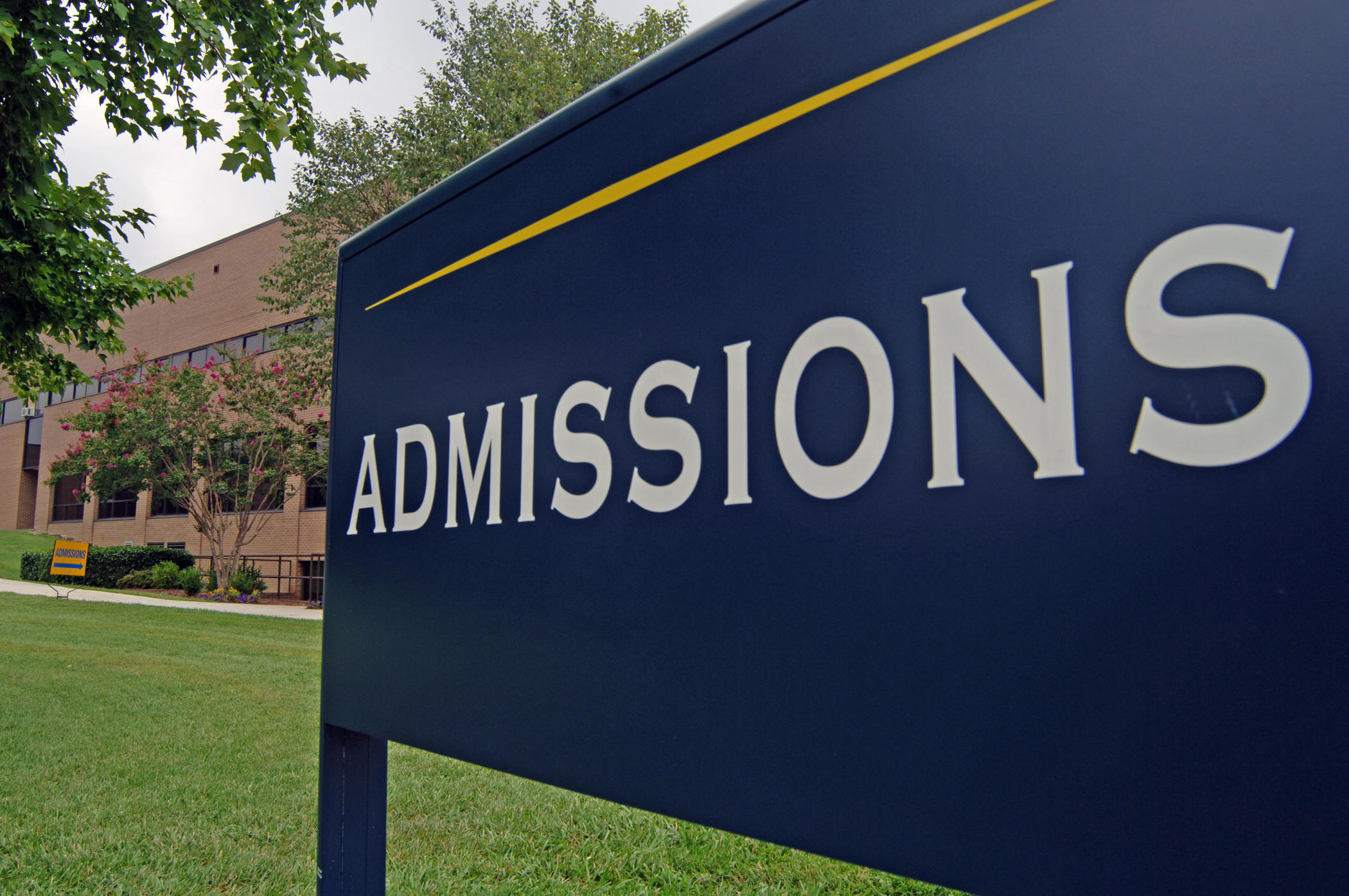 UNIVERSITY APPLICATION AND ADMISSION